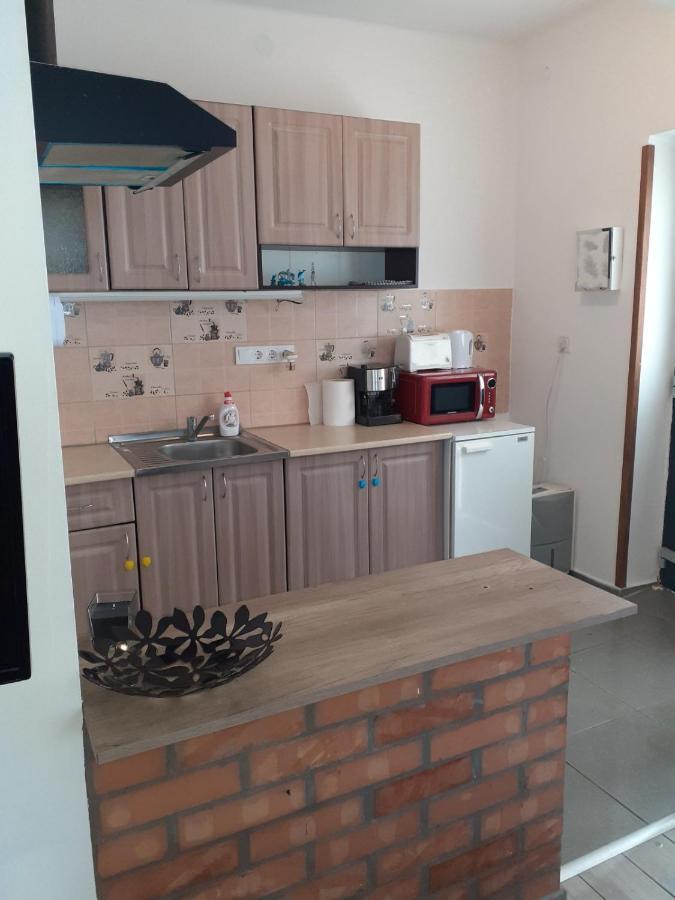 Oazis Apartman Sarospatak Luaran gambar