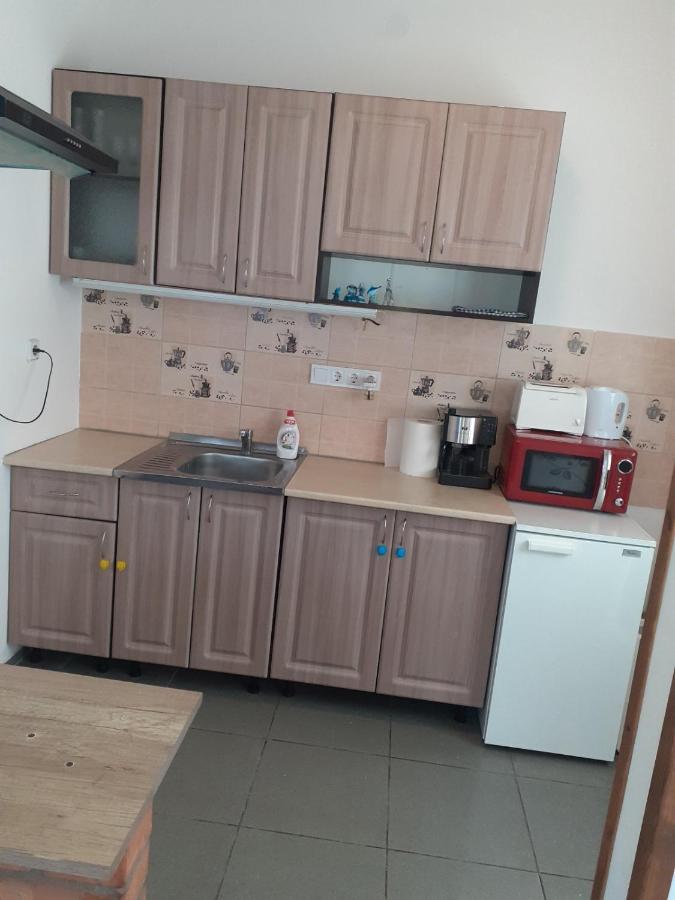 Oazis Apartman Sarospatak Luaran gambar